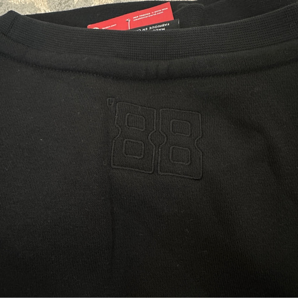NWT NIKE Jordan men's fleece top - Picture 5 of 11